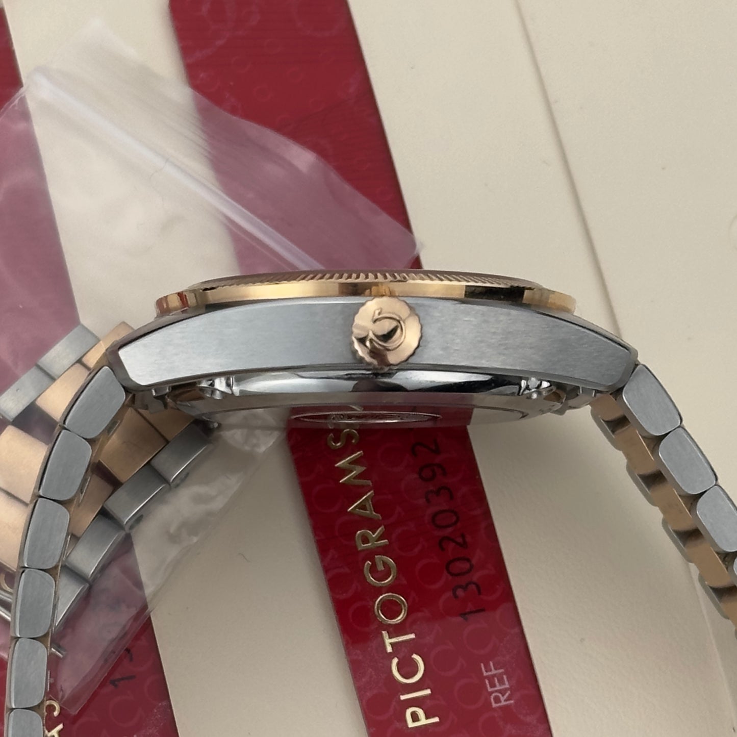 Omega Constellation Globemaster | 130.20.39.21.03.001 | Full Set