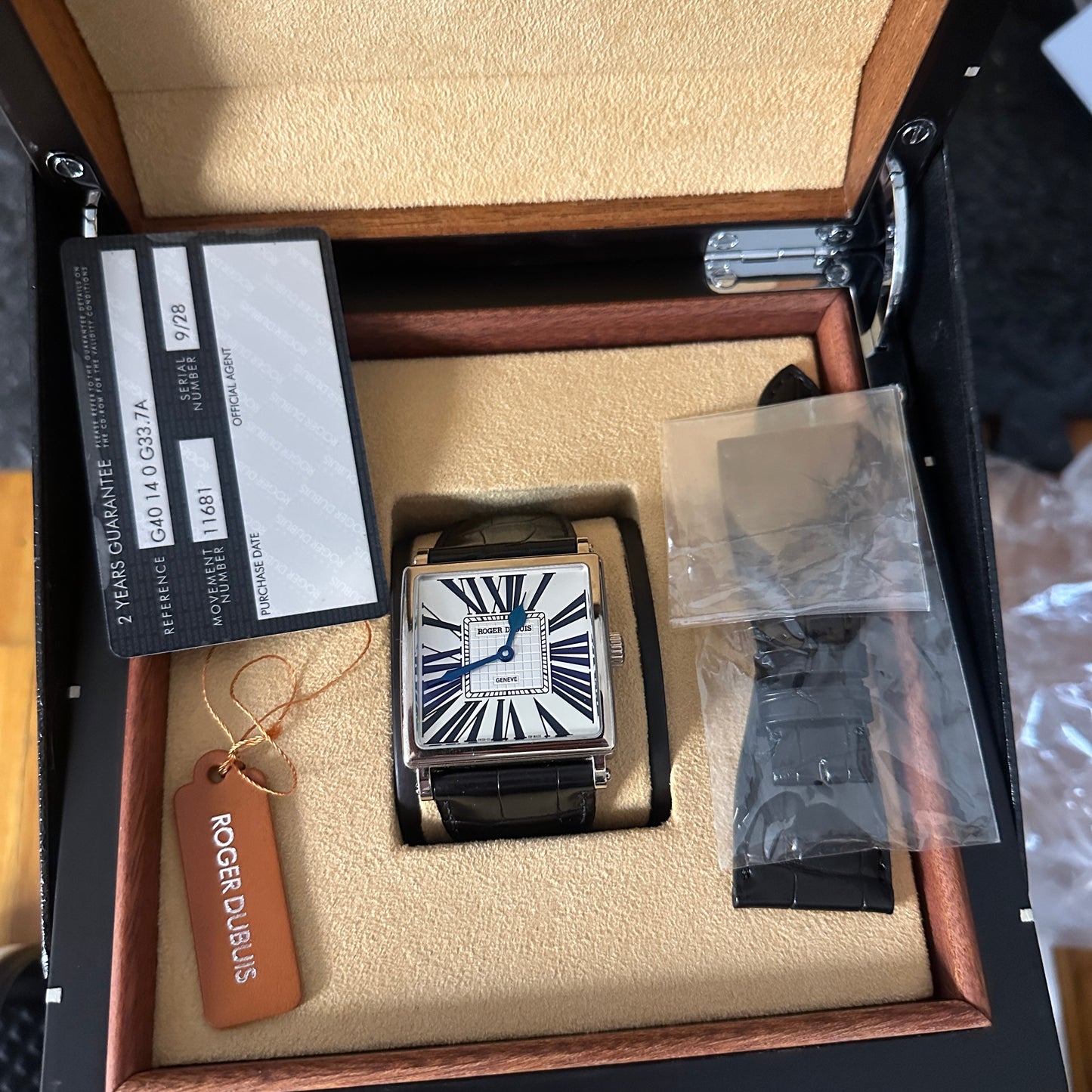 Roger Dubuis Golden Square White Gold | G40 | Full Set