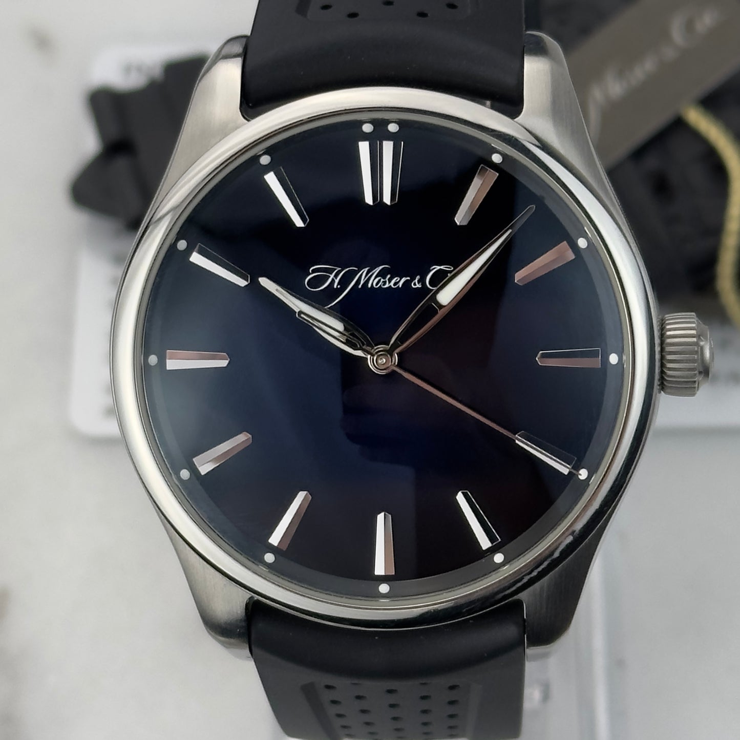 2020 H. Moser & Cie Pioneer Center Seconds Midnight Blue | 3200-1200 | Full Set