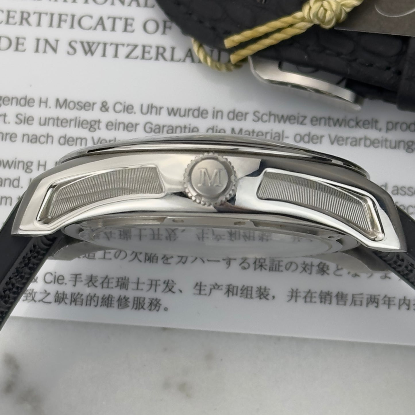 2020 H. Moser & Cie Pioneer Center Seconds Midnight Blue | 3200-1200 | Full Set