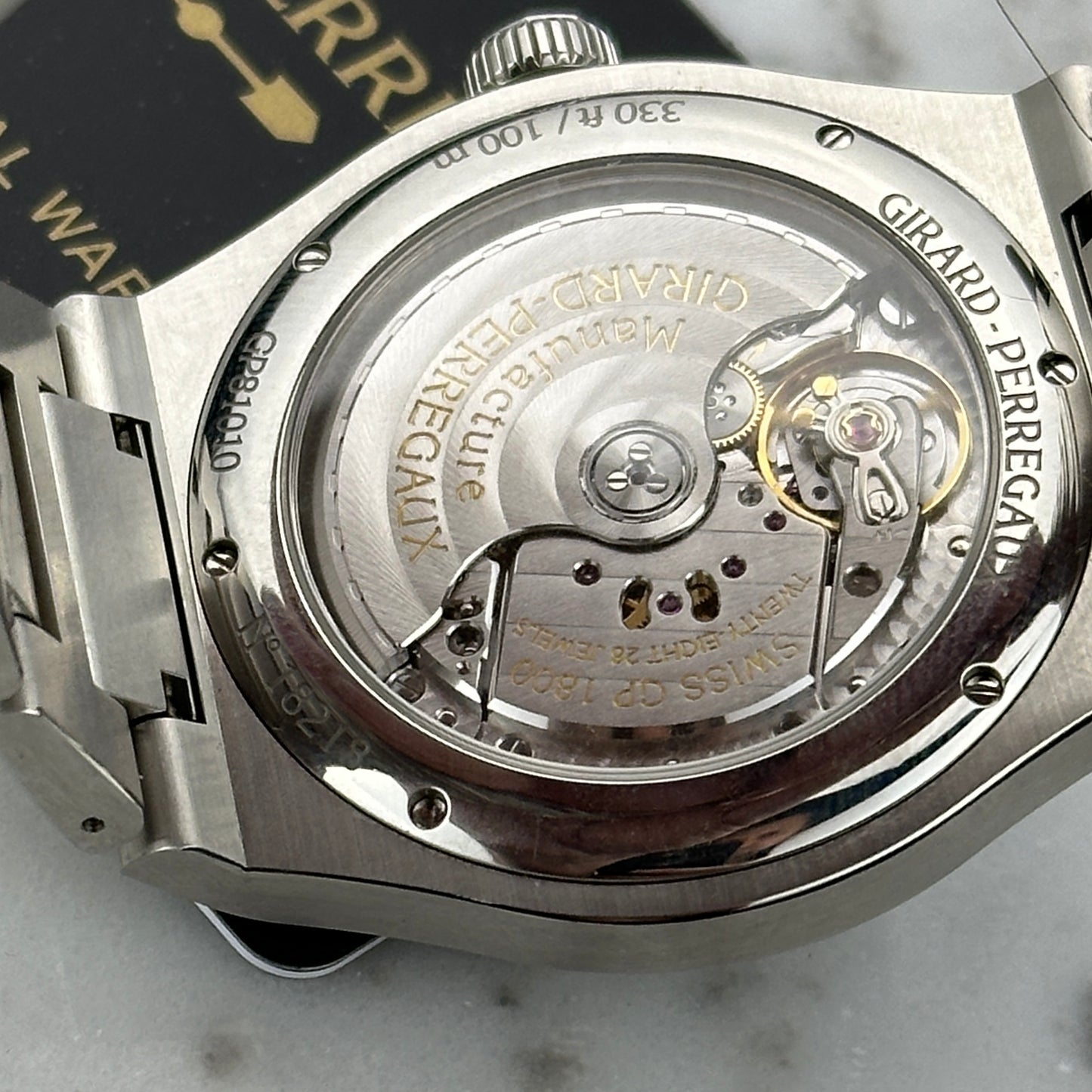 2025 Girard-Perregaux Laureato | 81010-11-634-11A | Box and Papers