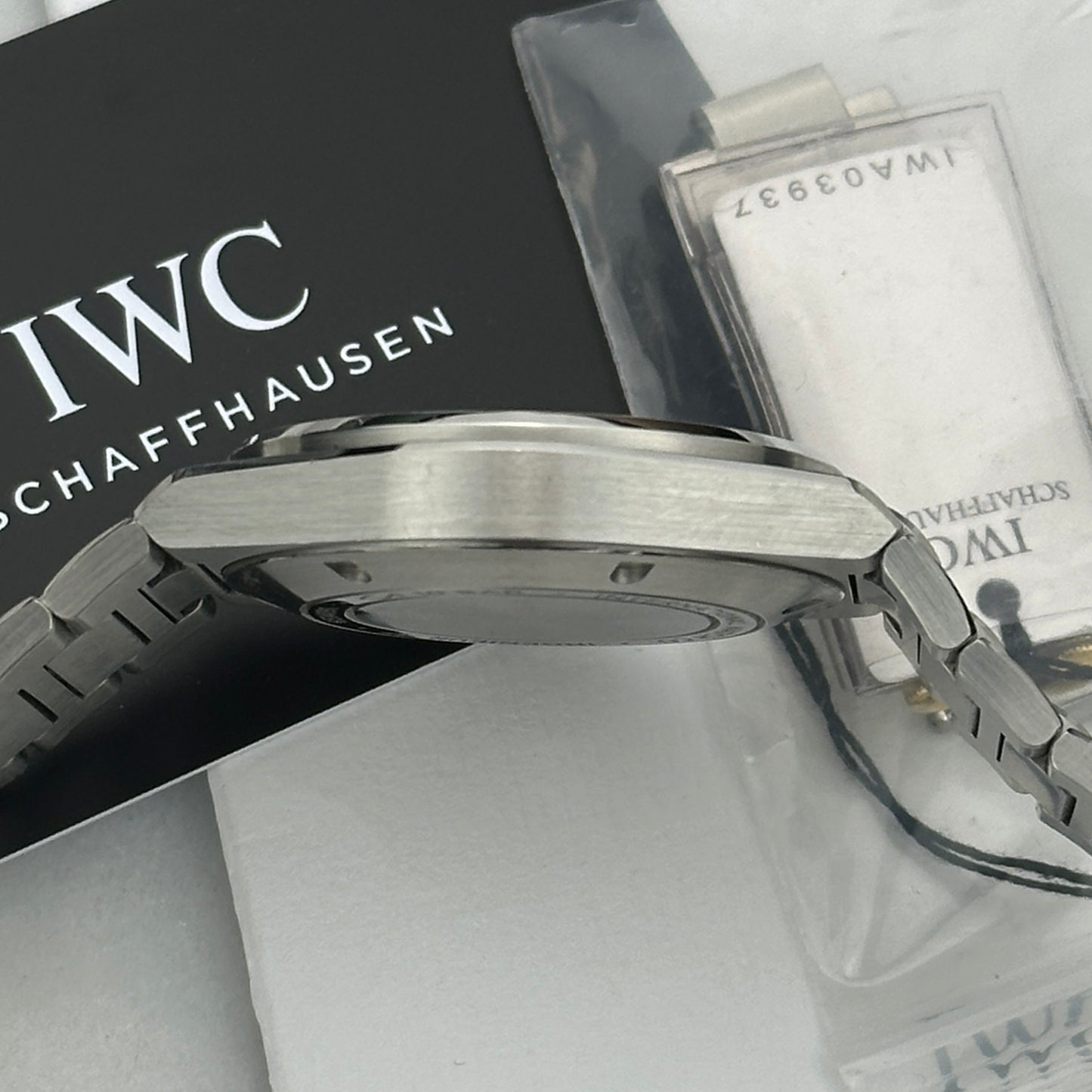 2024 IWC Ingenieur Black Dial | IW328901 | Full Set