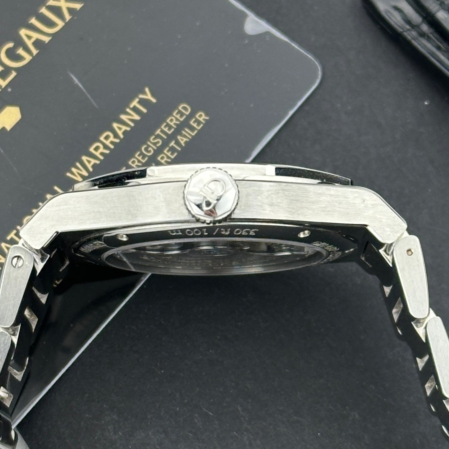 2025 Girard-Perregaux Laureato 42 Blue | 81010-11-431-11A | Full set + leather strap
