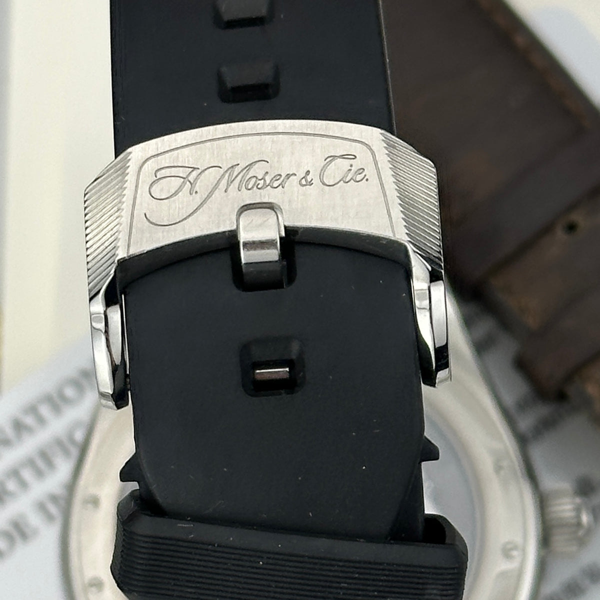 2019 H. Moser & Cie Pioneer Cosmic Green | 3200-1202 | Full Set + Leather Strap