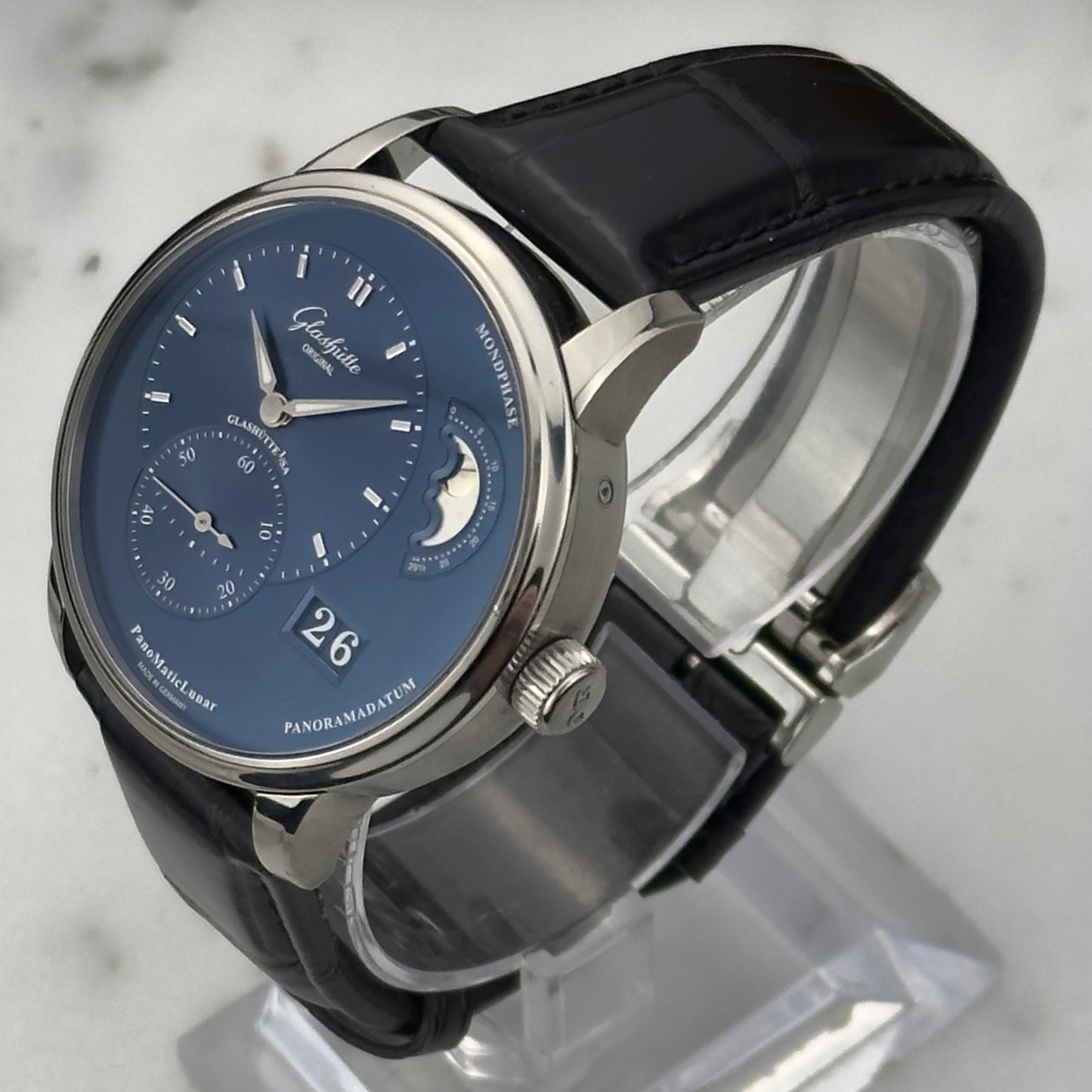 Glashütte Original PanomaticLunar Blue | 1-90-02-46-32-61