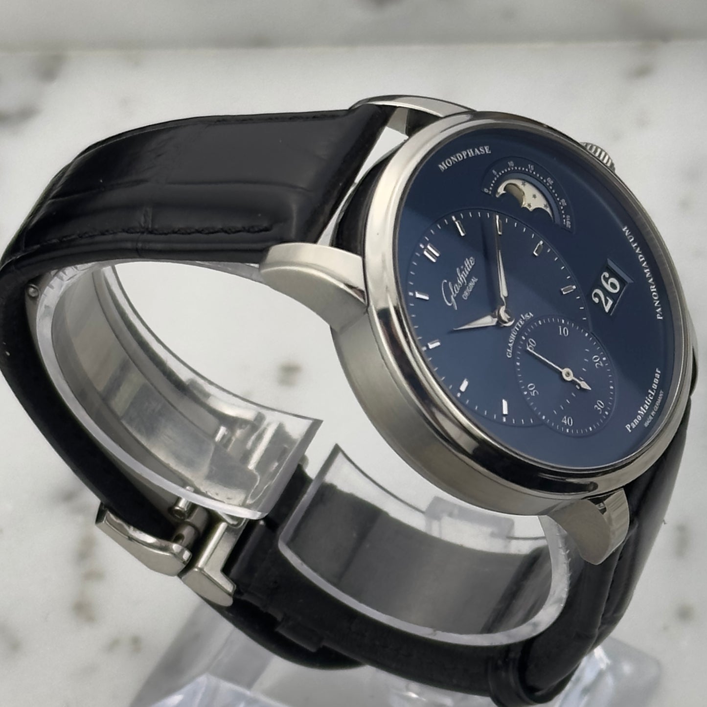 Glashütte Original PanomaticLunar Blue | 1-90-02-46-32-61
