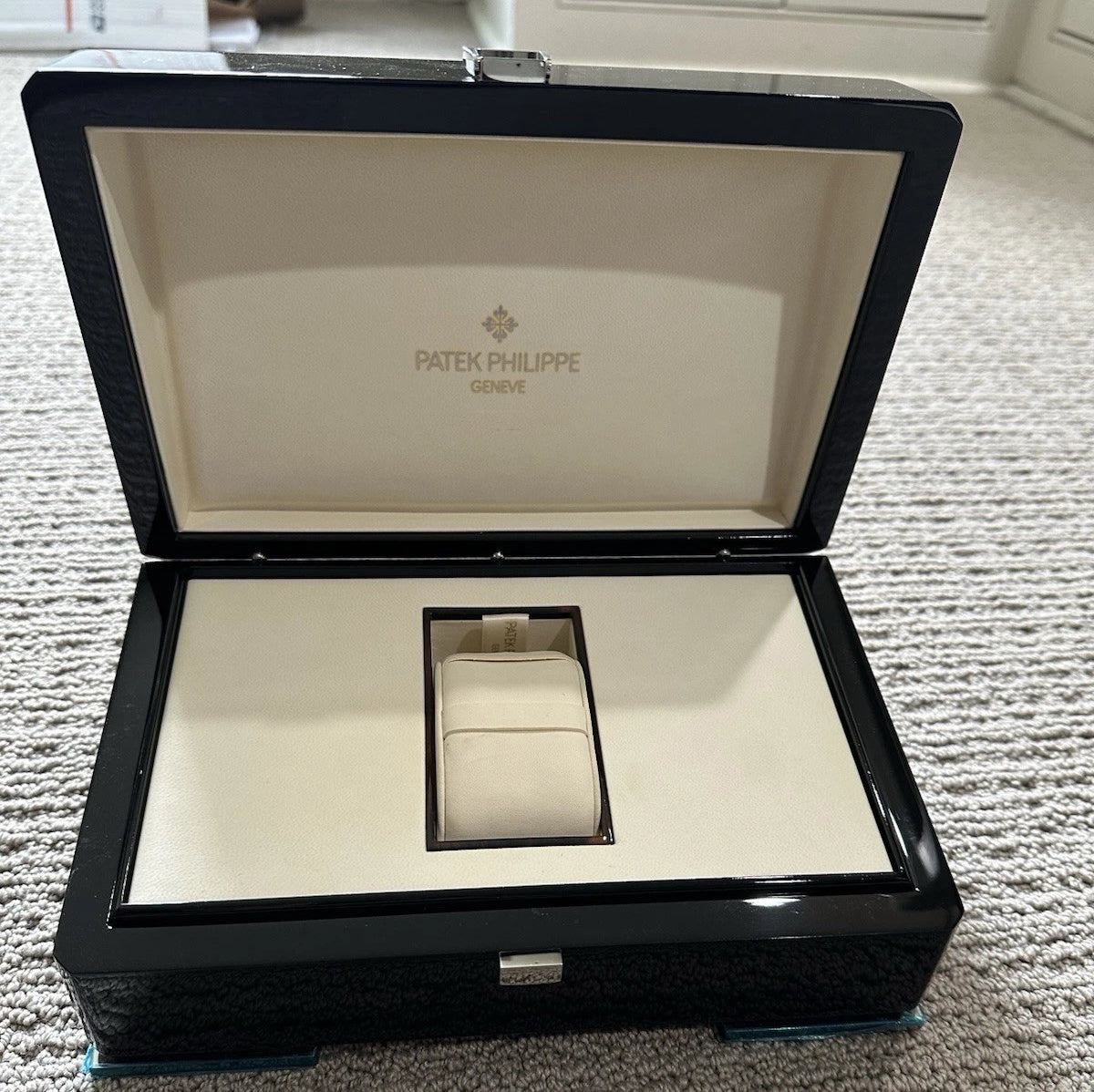 2001 Patek Philippe Power Reserve Moonphase Officer's Watch | 5054R | Full Set