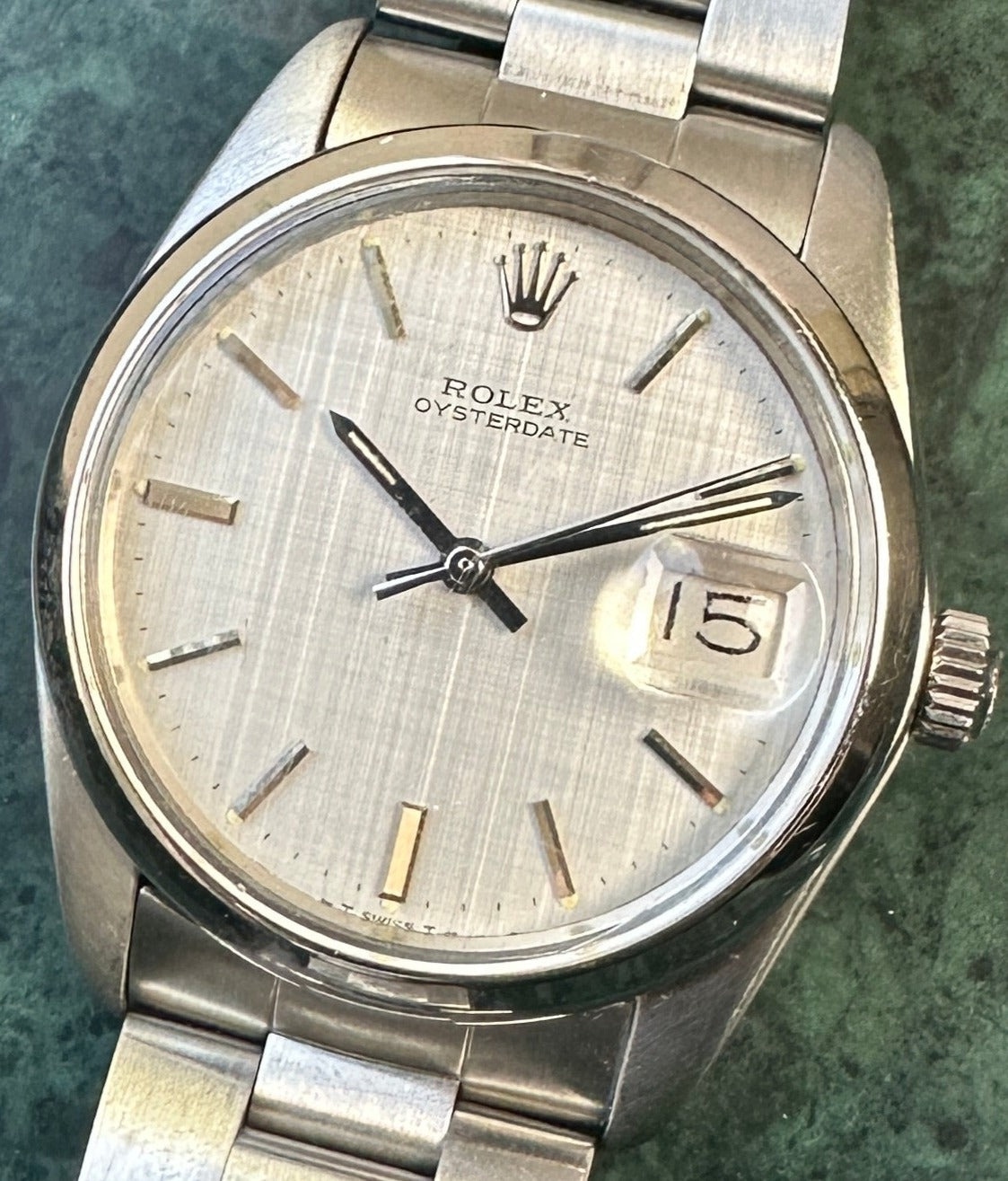 Rolex Oysterdate 6694 Silver Linen Dial